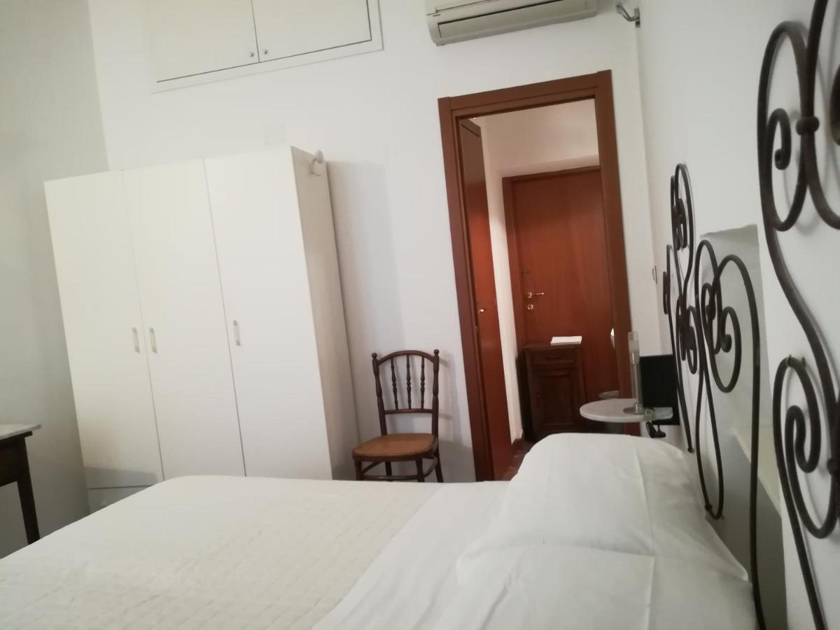 Casa Norida Bed and Breakfast Bordighera Eksteriør billede